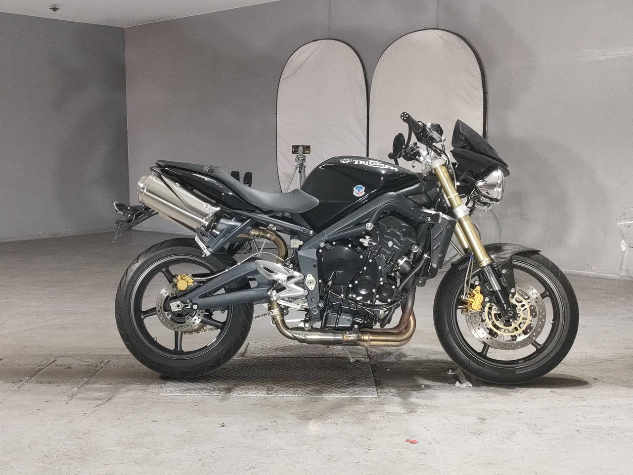 Triumph STREET TRIPLE, zdjęcie 1