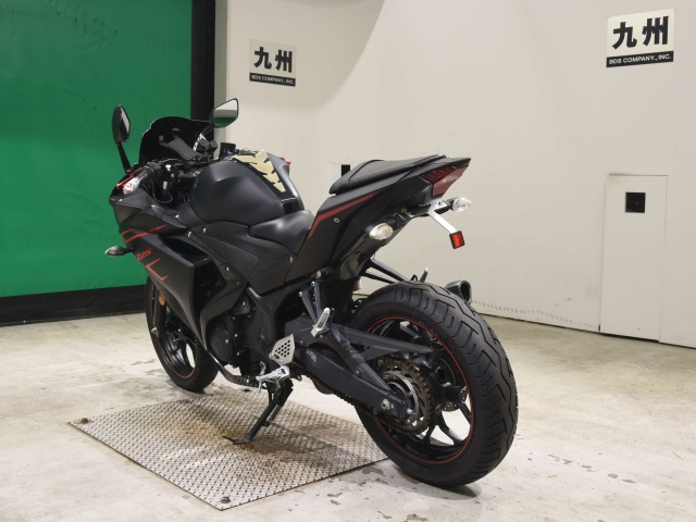 Yamaha YZF-R25 — фото 6
