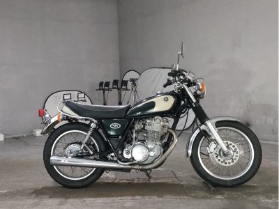 Yamaha SR400