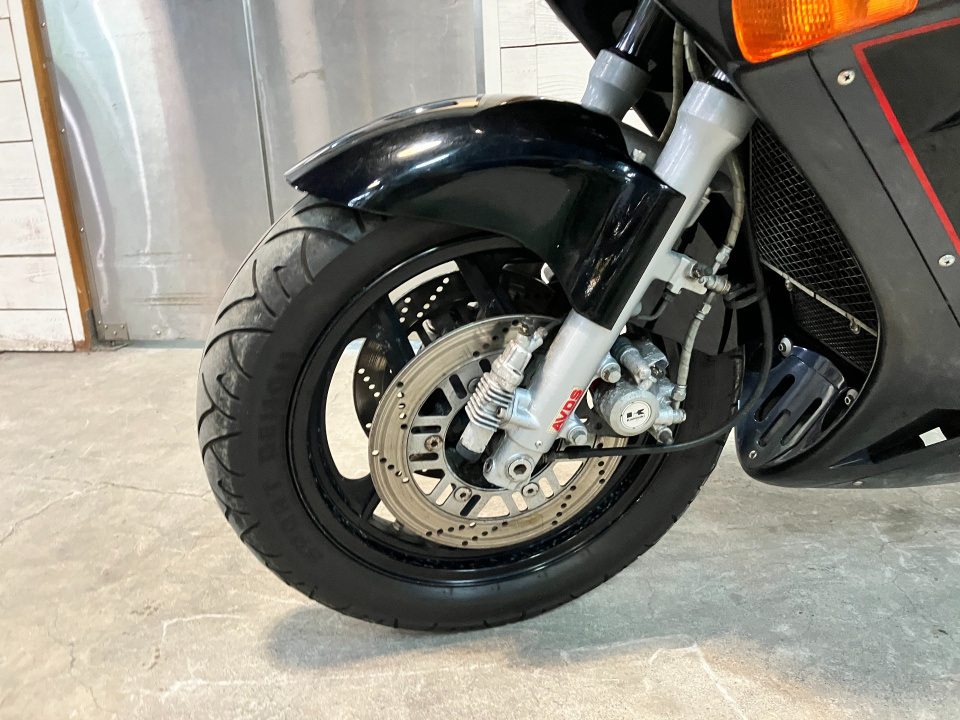 Kawasaki GPZ1000RX — фото 21