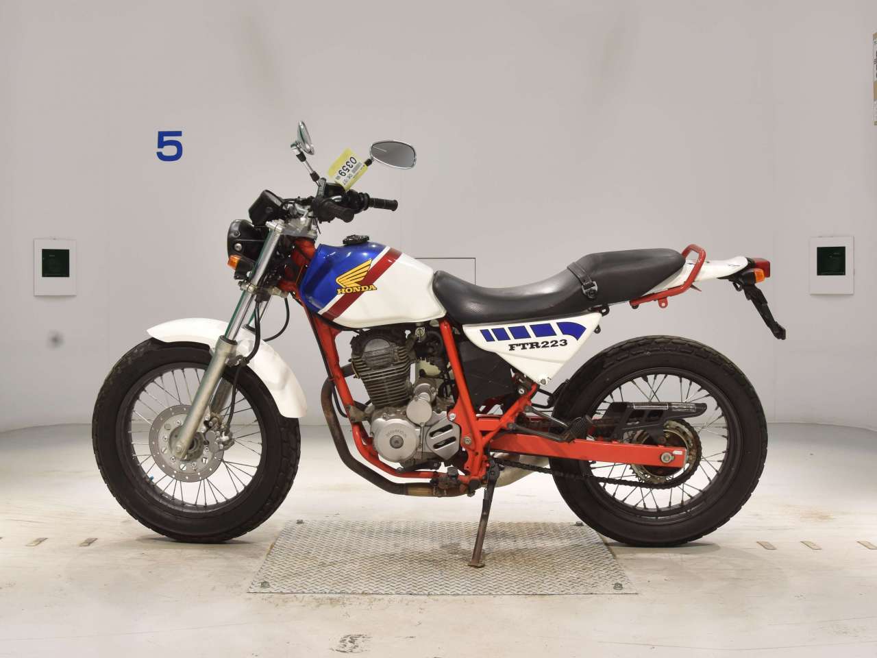 0359] Honda FTR223 - MC34-1102039