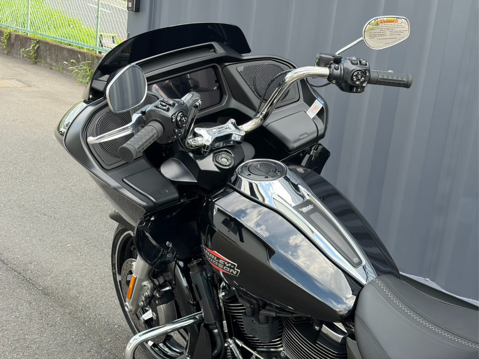 HD FLTRX ROAD GLIDE LIGHT — фото 10