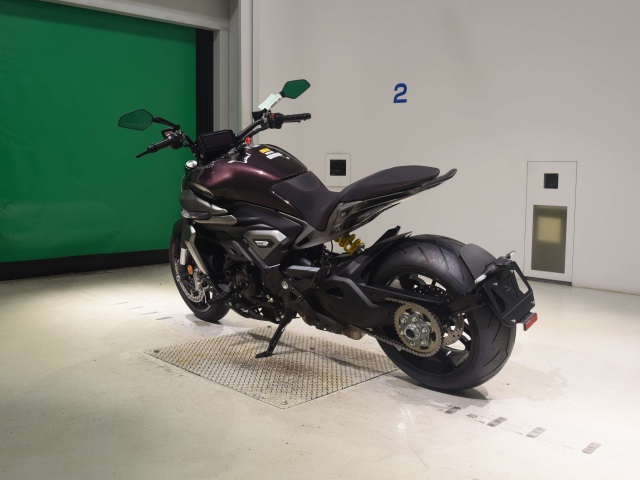 Ducati DIAVEL V4 — фото 6
