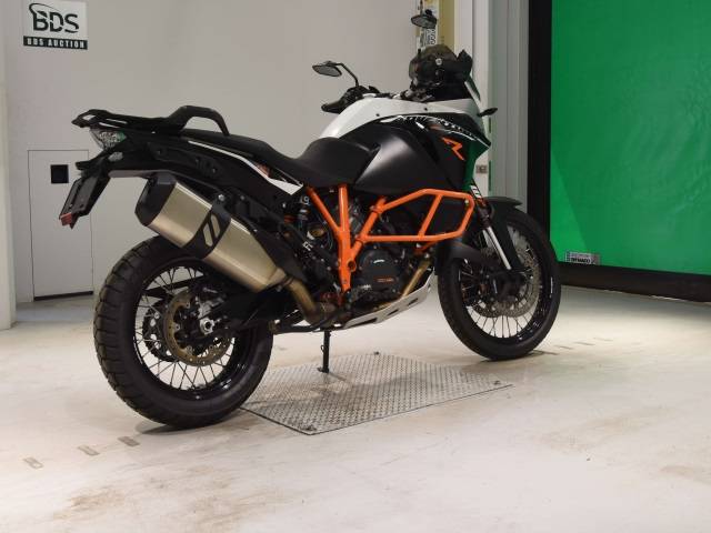 0009 KTM 1190 ADVENTURE R VBKV29403EM904261