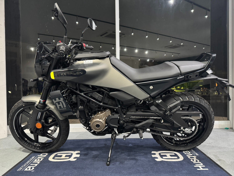 Husqvarna BLACK ARROW 250 — фото 4
