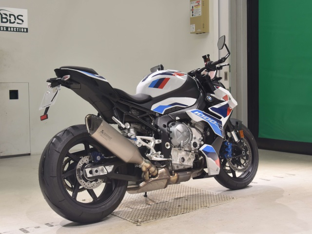 BMW M1000R — фото 5