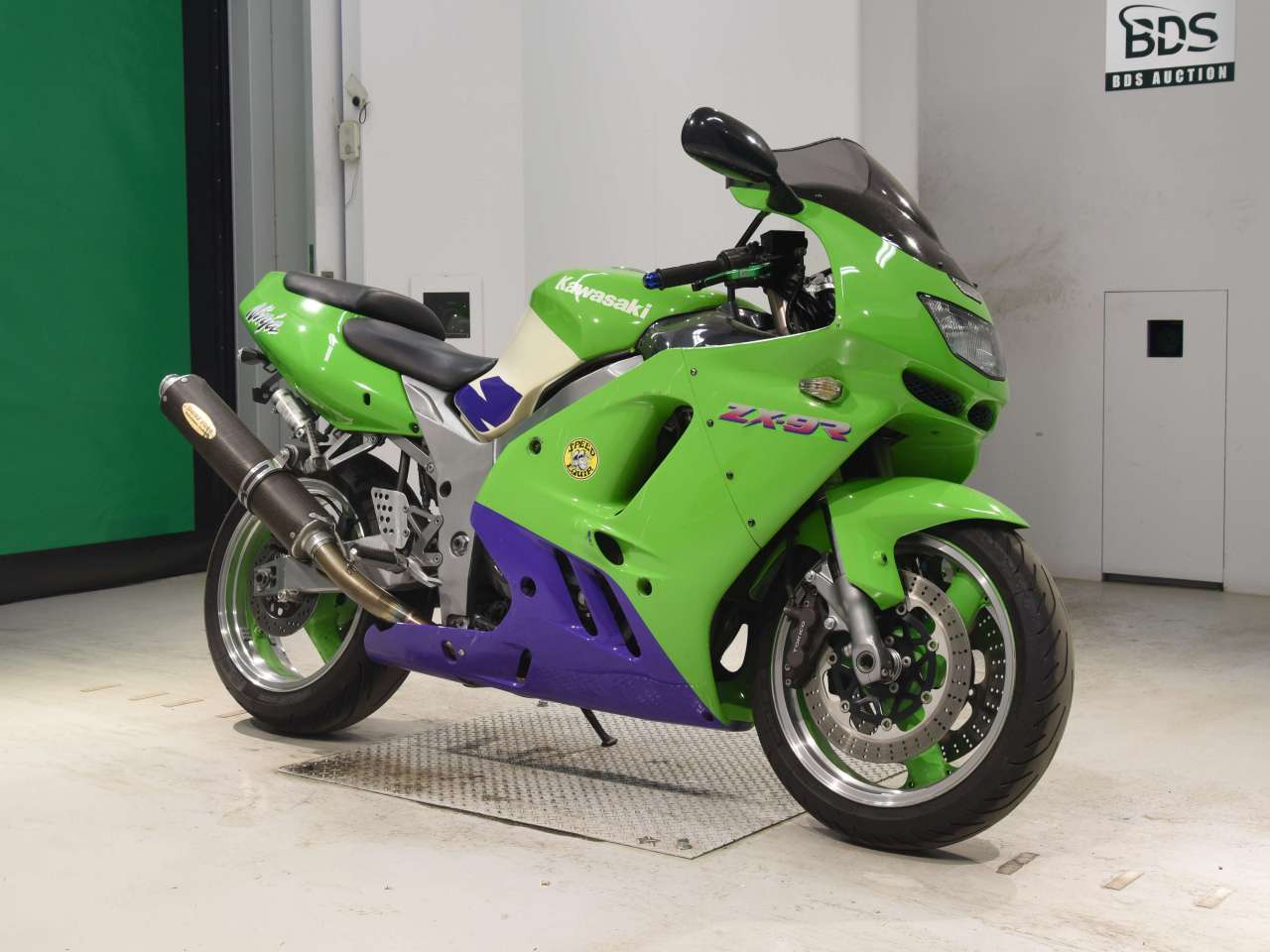 きらり 2910] Kawasaki NINJA ZX-9R - ZX900B-039304