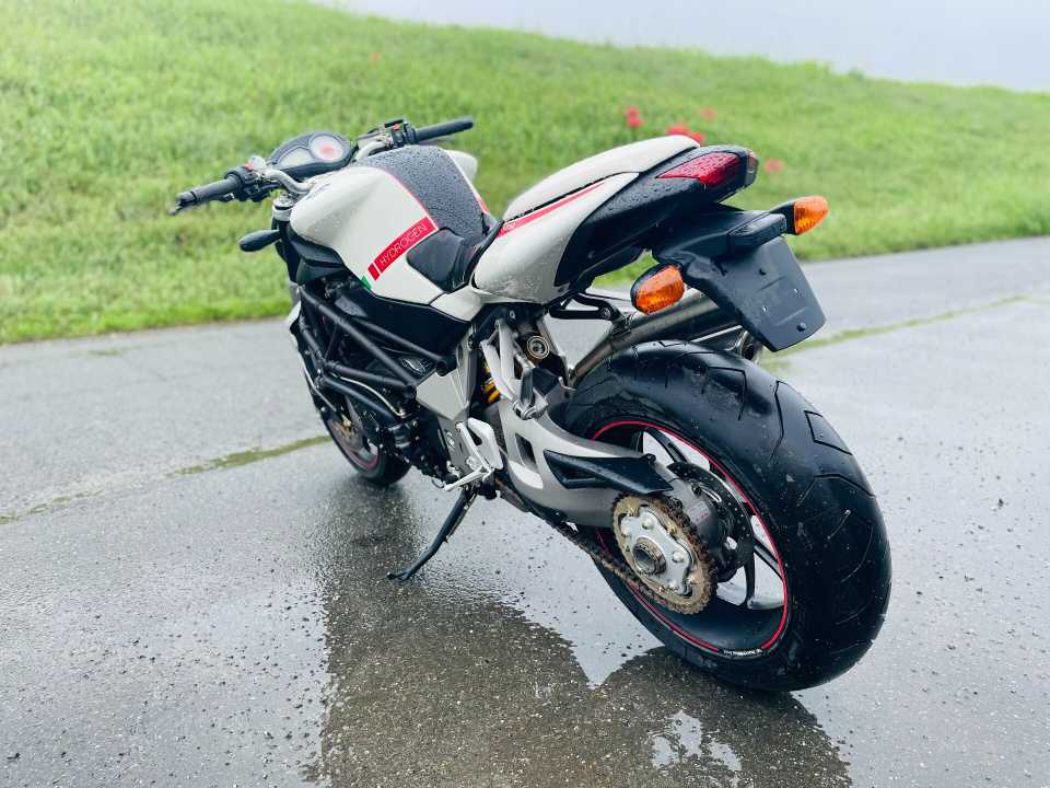 MV Agusta BRUTALE 910R — фото 7