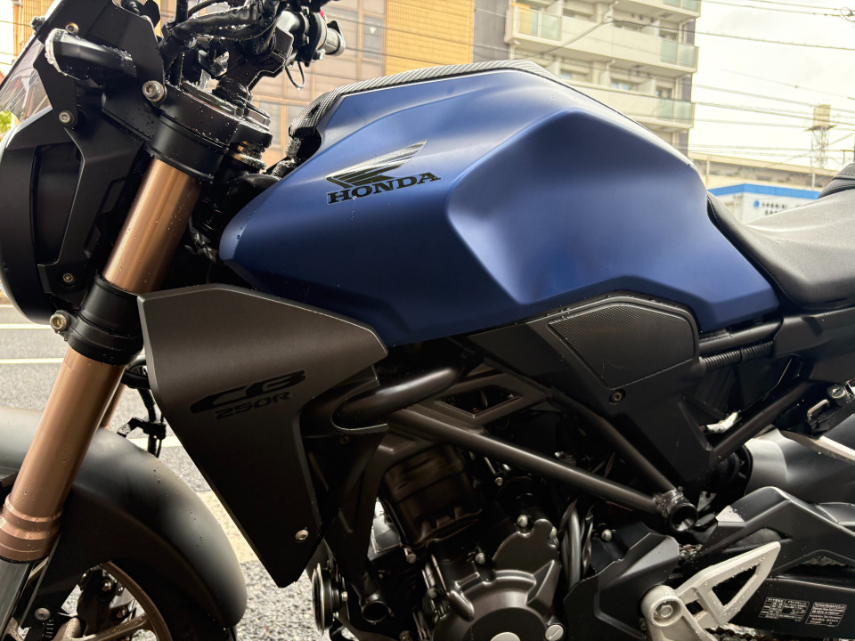 Honda CB250R — фото 13