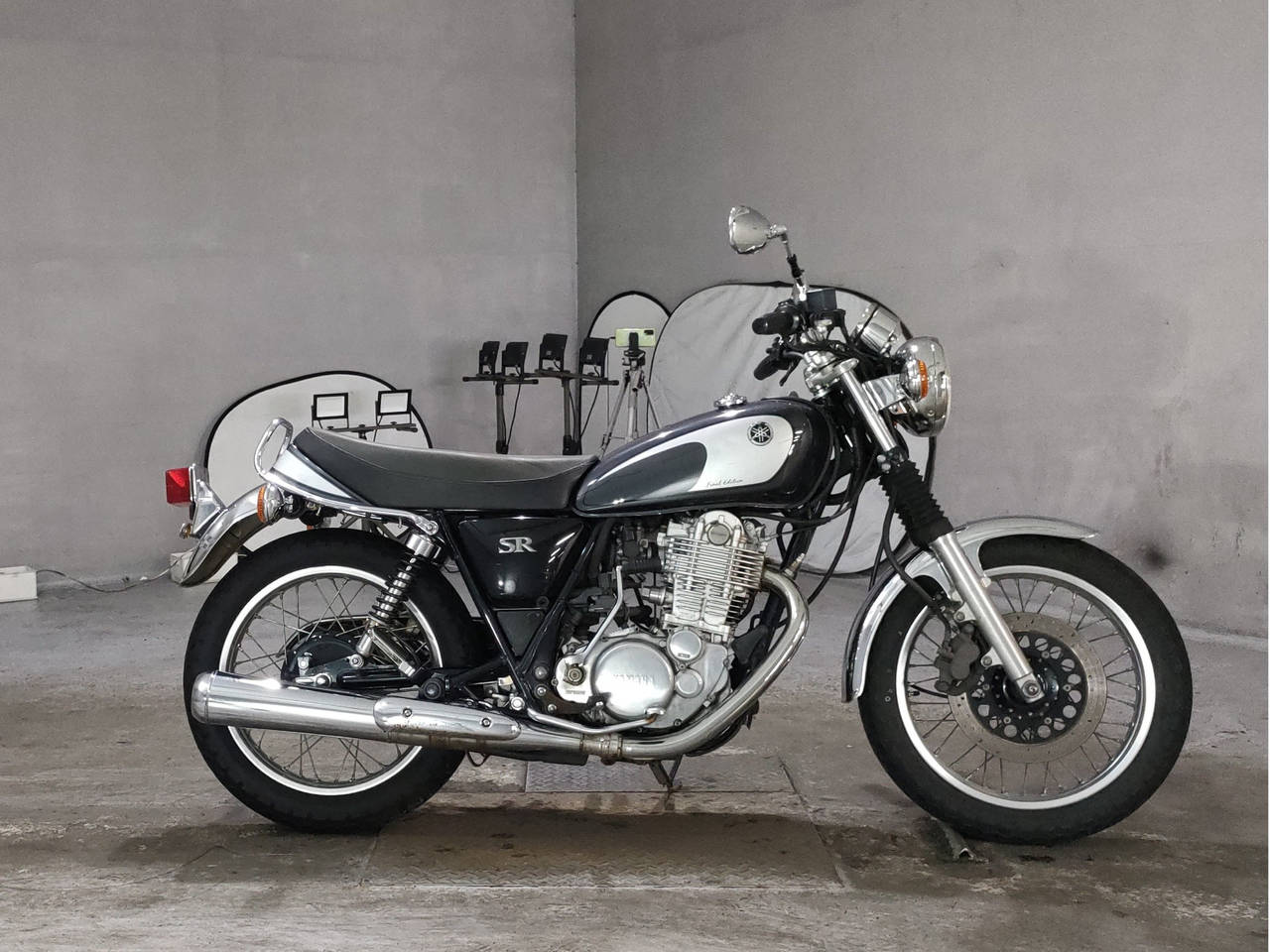 Yamaha SR400