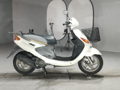 Yamaha GRAND AXIS 100