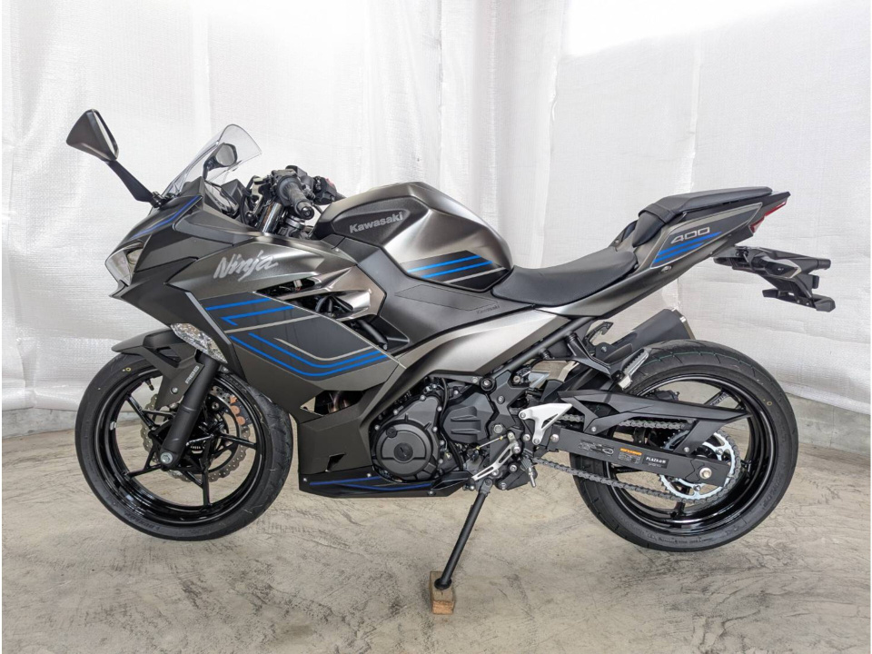 Kawasaki NINJA400