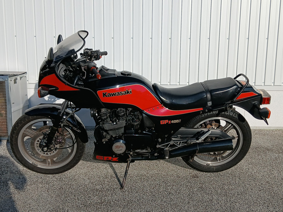 Kawasaki GPZ400F — фото 2