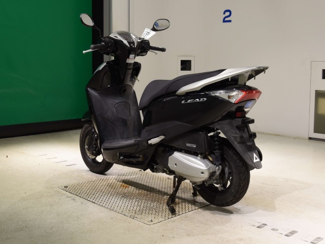 Honda LEAD125 — фото 6