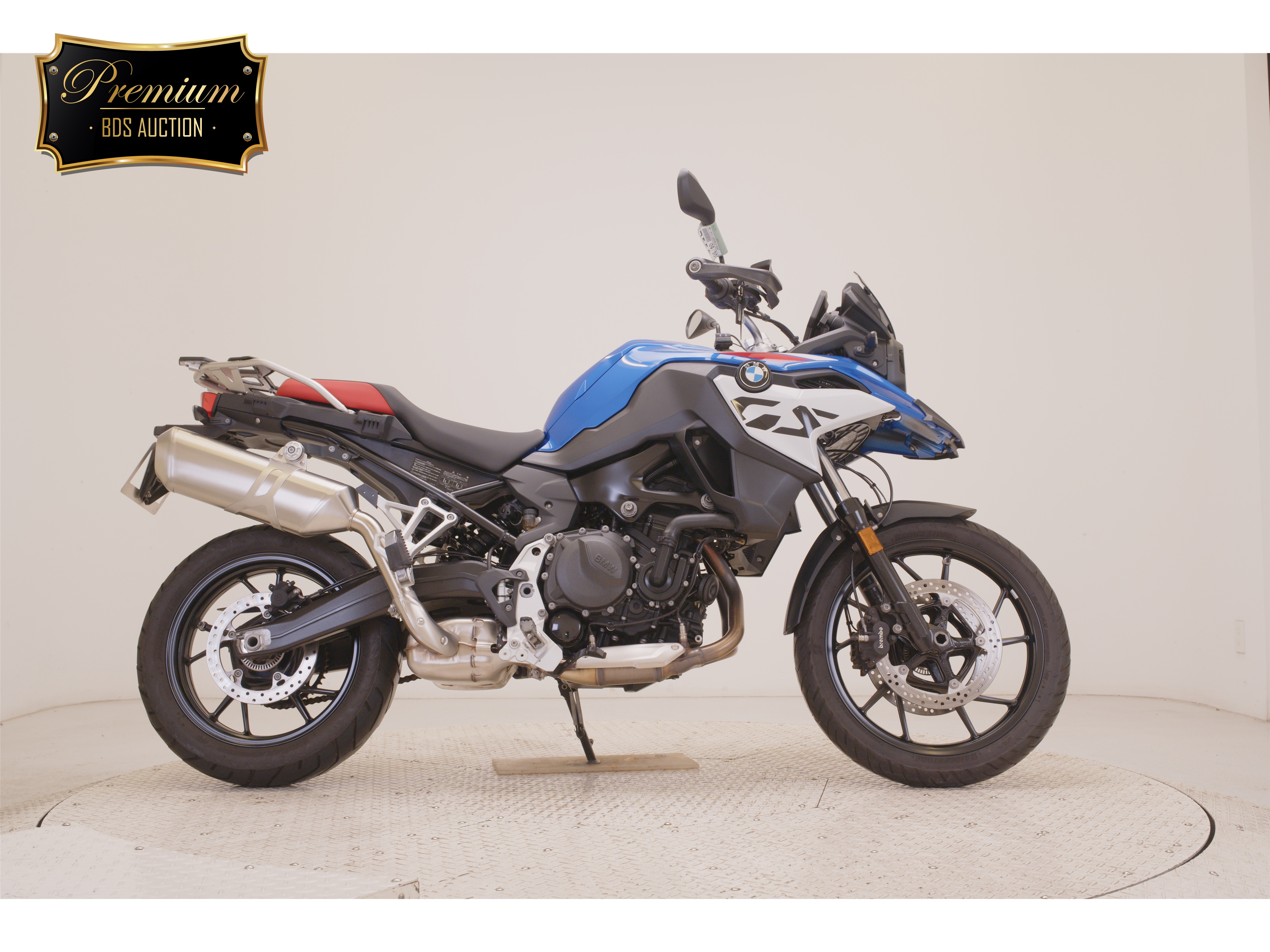BMW F900XR