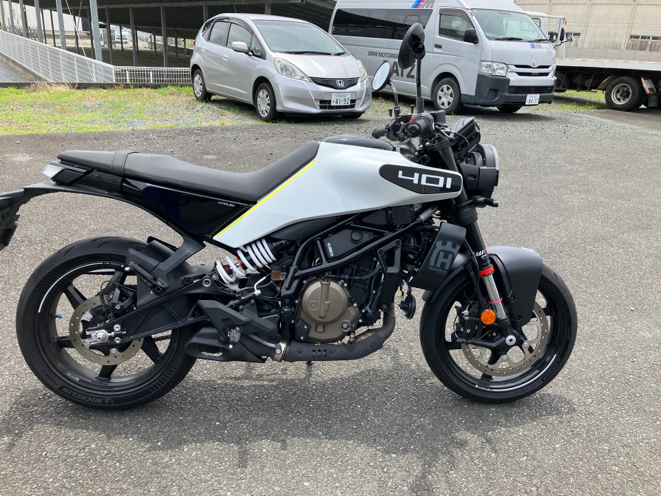 Husqvarna HUSK VITPILEN401