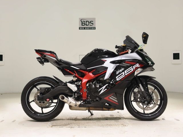 ポコ出品① 7714] Kawasaki NINJA ZX-25R - ZX250E-A01371
