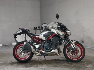Kawasaki Z900