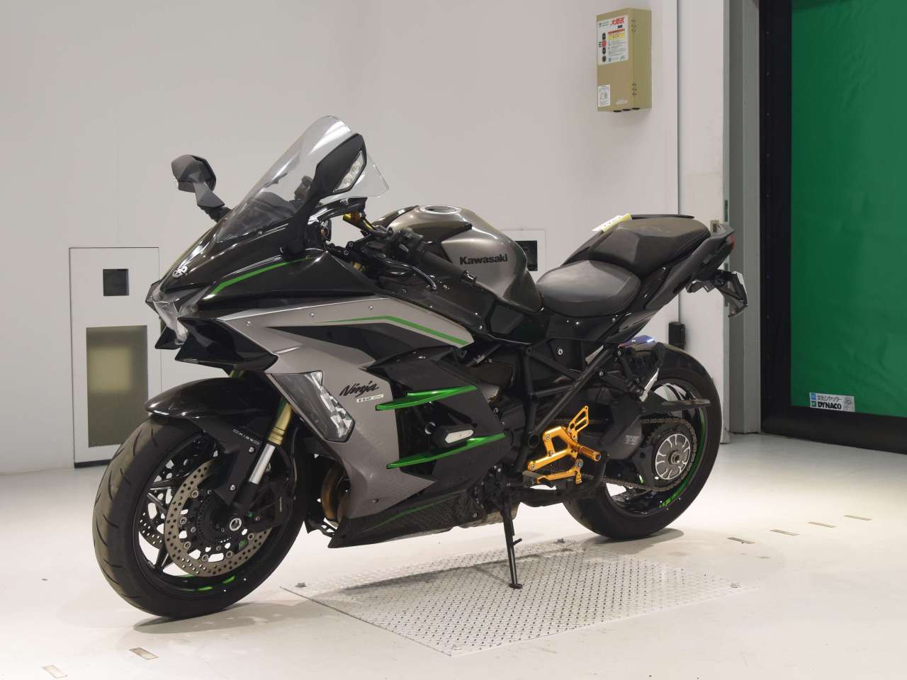 2627] Kawasaki NINJA H2 SX - ZXT02A-009887
