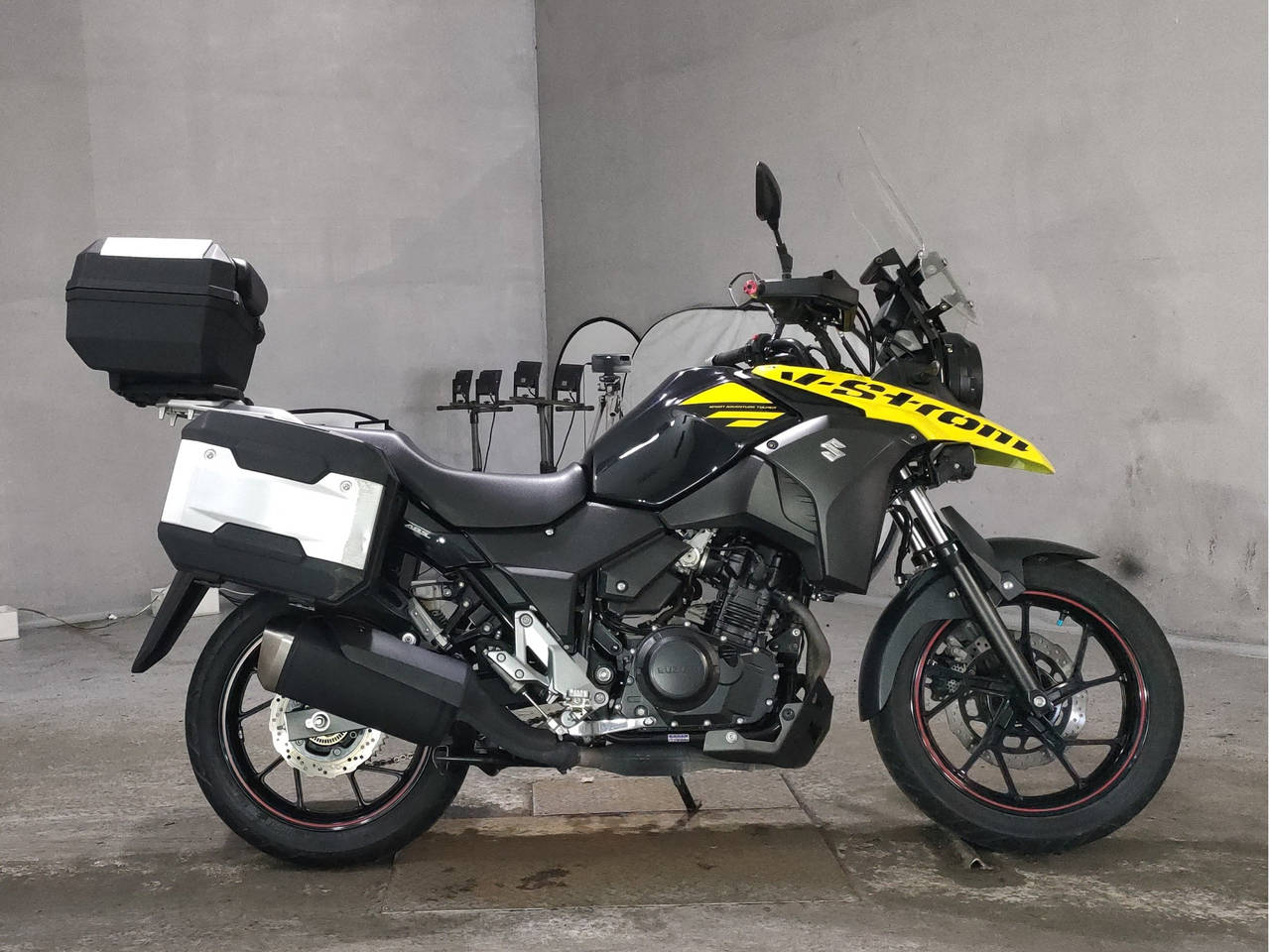 Suzuki V-STROM DL250