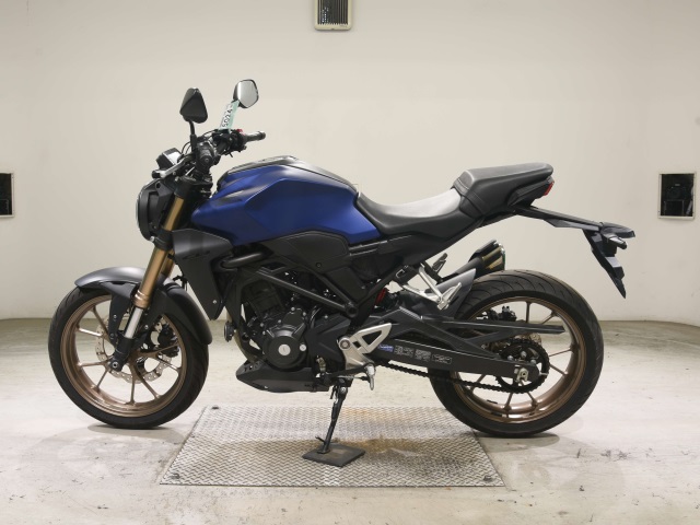 Honda CB250R — фото 2
