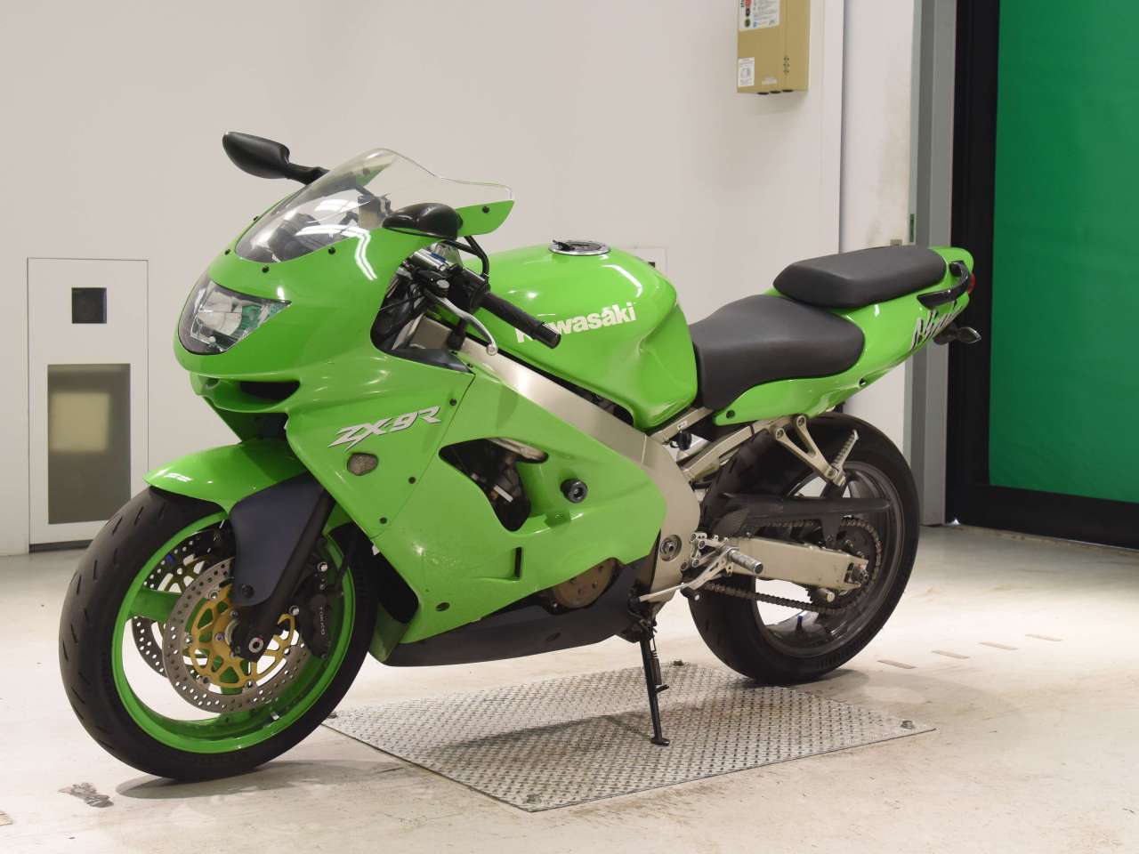 しー 7871] Kawasaki NINJA ZX-9R - JKAZX900CCA016515