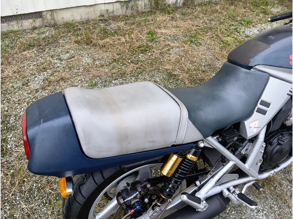 Suzuki GSX250S KATANA — фото 10