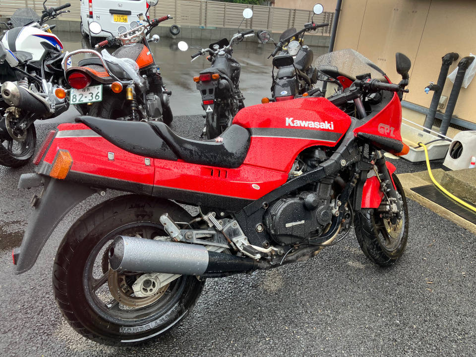 Kawasaki GPZ1000RX — фото 4