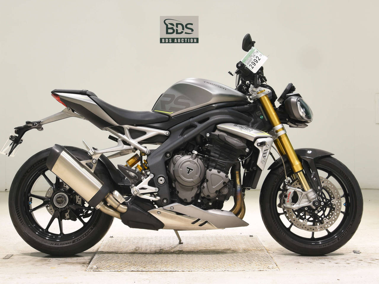 Triumph SPEED TRIPLE RS, right