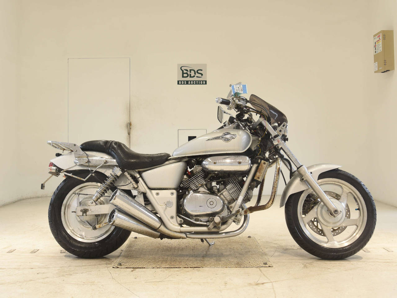 Honda MAGNA250
