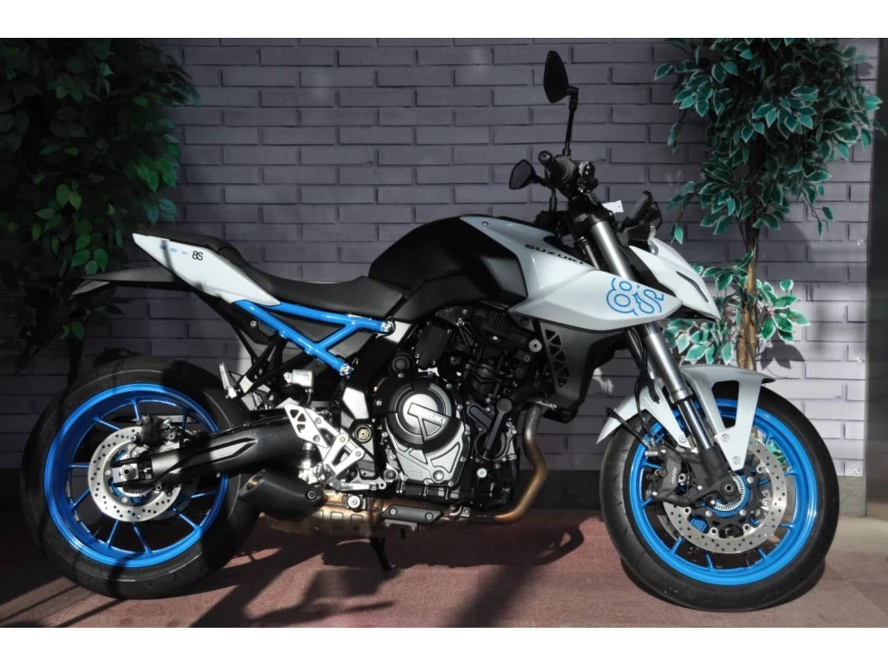 Suzuki GSX-8S