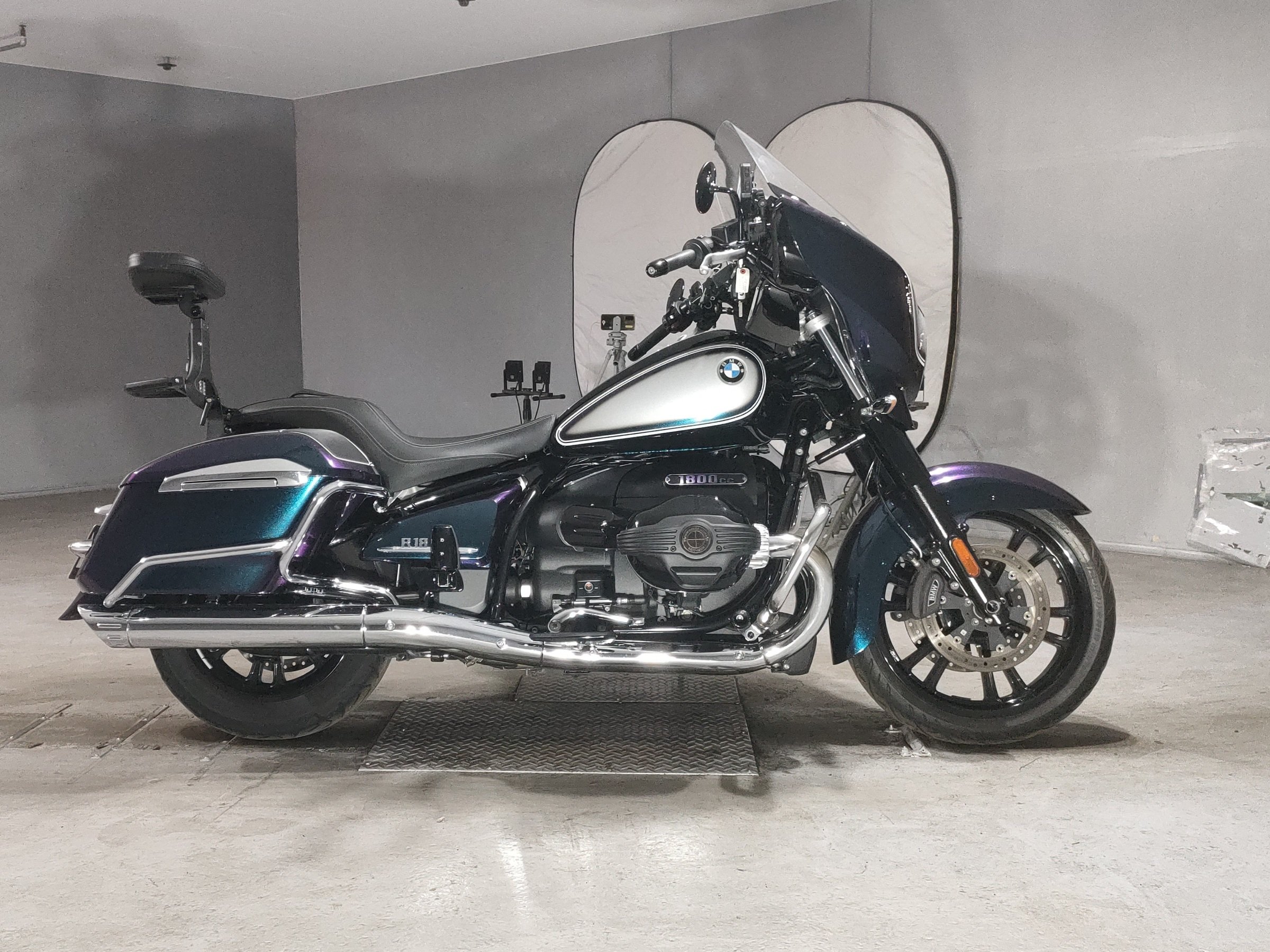 BMW R18B