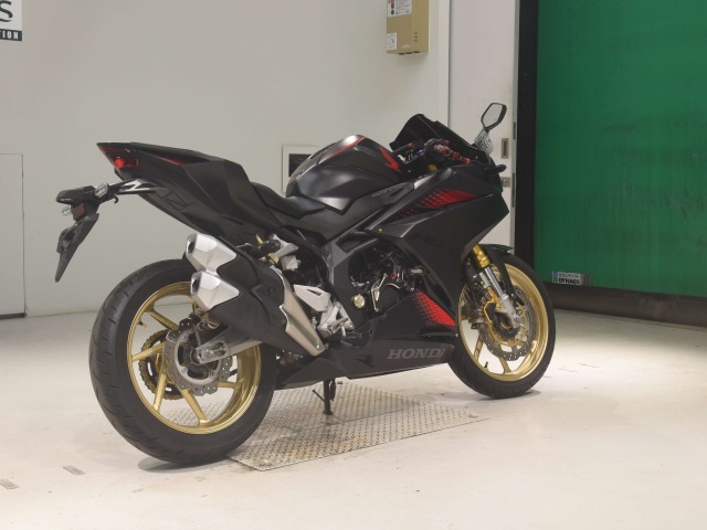 Honda CBR250RRA — фото 5