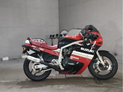 Suzuki GSX-R750
