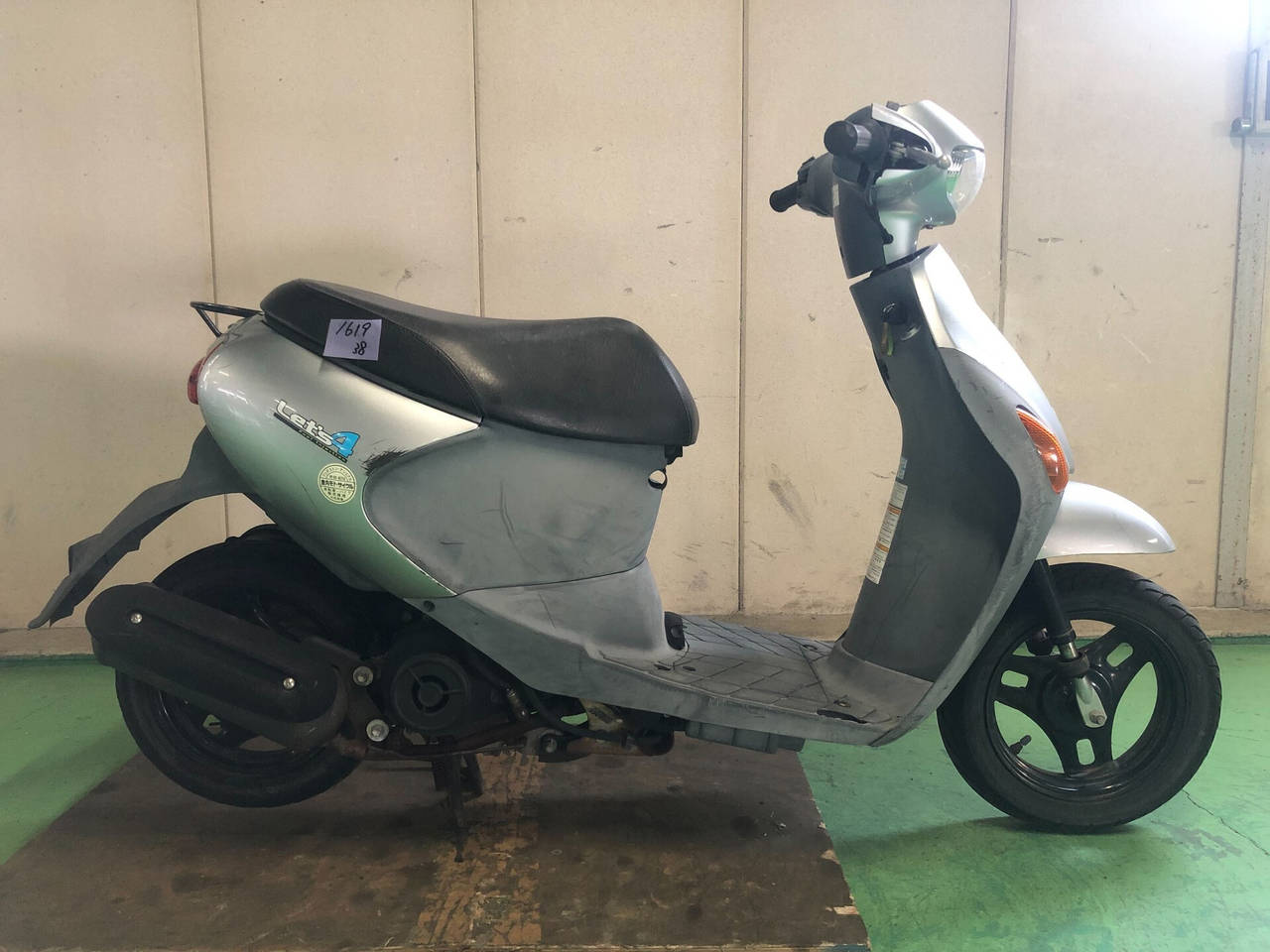 Suzuki LETS4