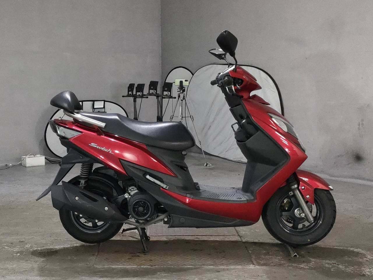 Suzuki SWISH, photograph 1