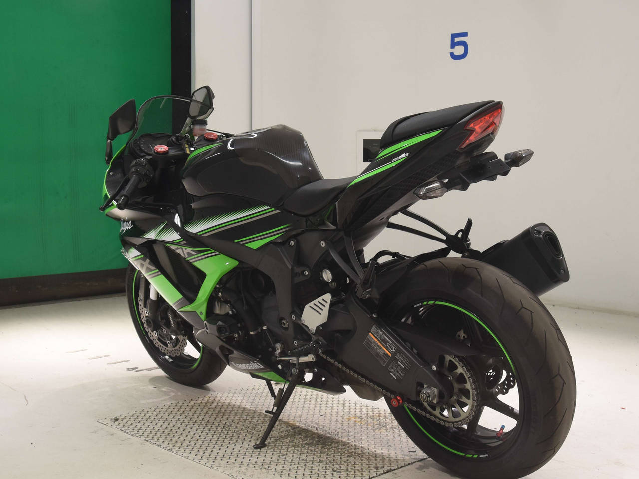 7699] Kawasaki ZX-6RA - JKBZX636EFA020696