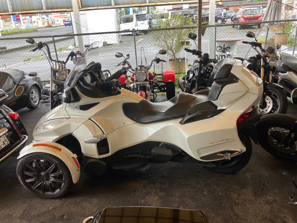 Can-Am SPYDER RT-S — фото 3