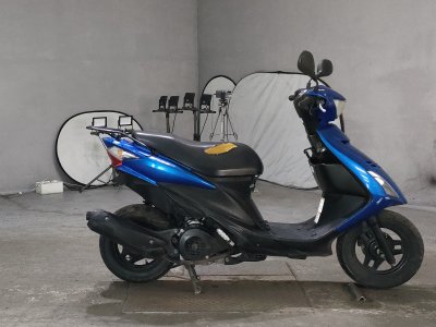 Suzuki V125S