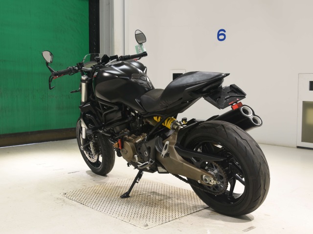 Ducati MONSTER 821 — фото 6