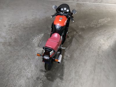 Suzuki GSX-R750 — фото 6