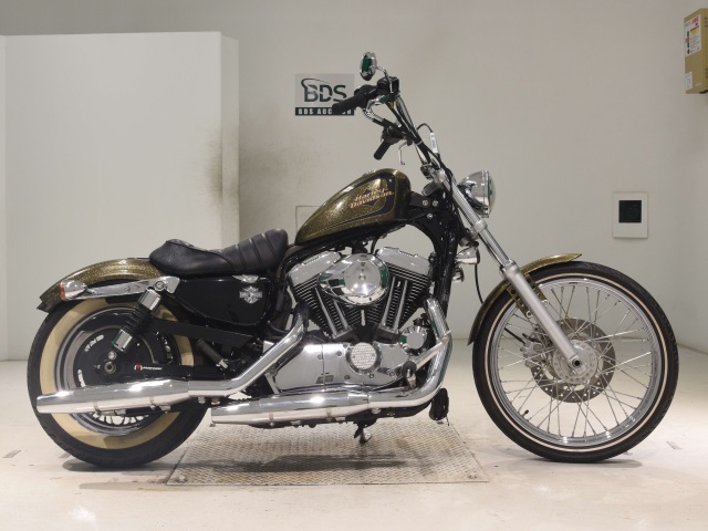 HD SPORTSTER SEVENTY-TWO XL1200V