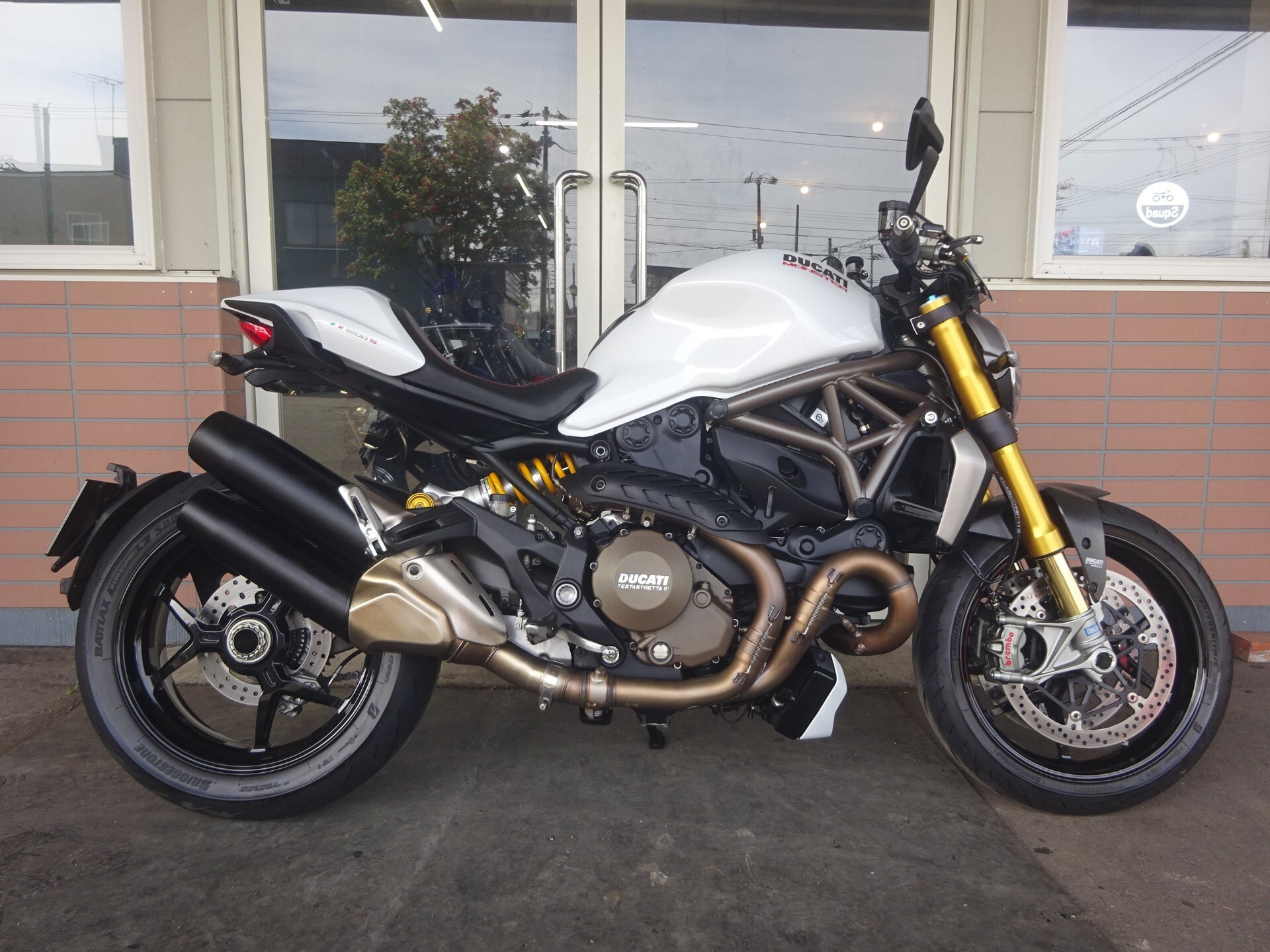 Ducati MONSTER 1200S