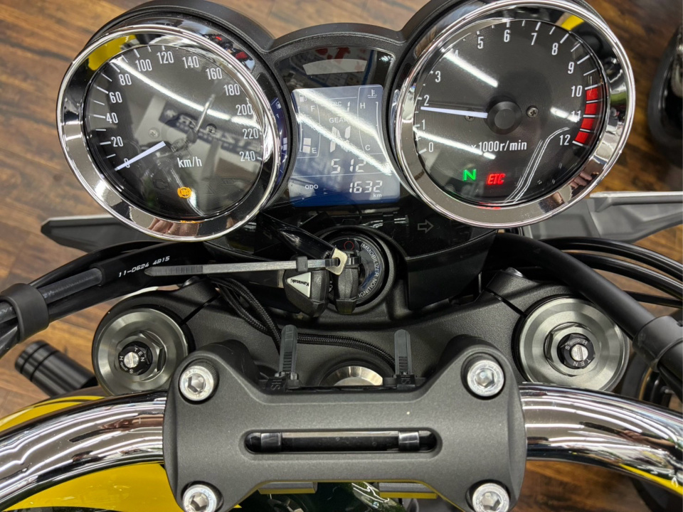 Kawasaki Z900RS — фото 3