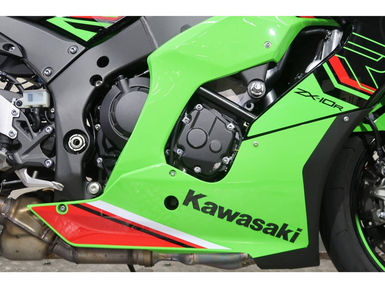 0435] Kawasaki NINJA ZX-10R - ZXT02L-011169