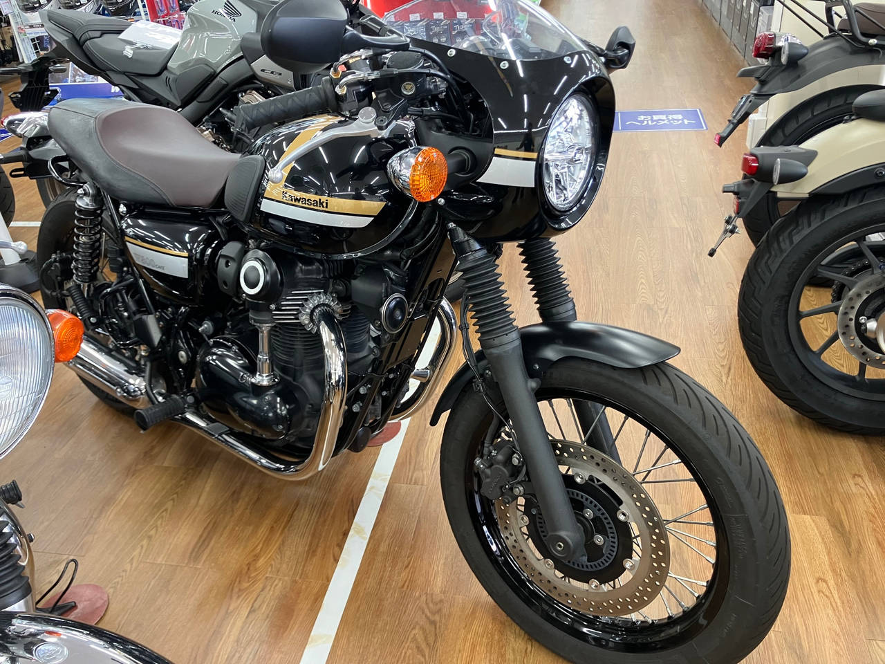 Kawasaki W800