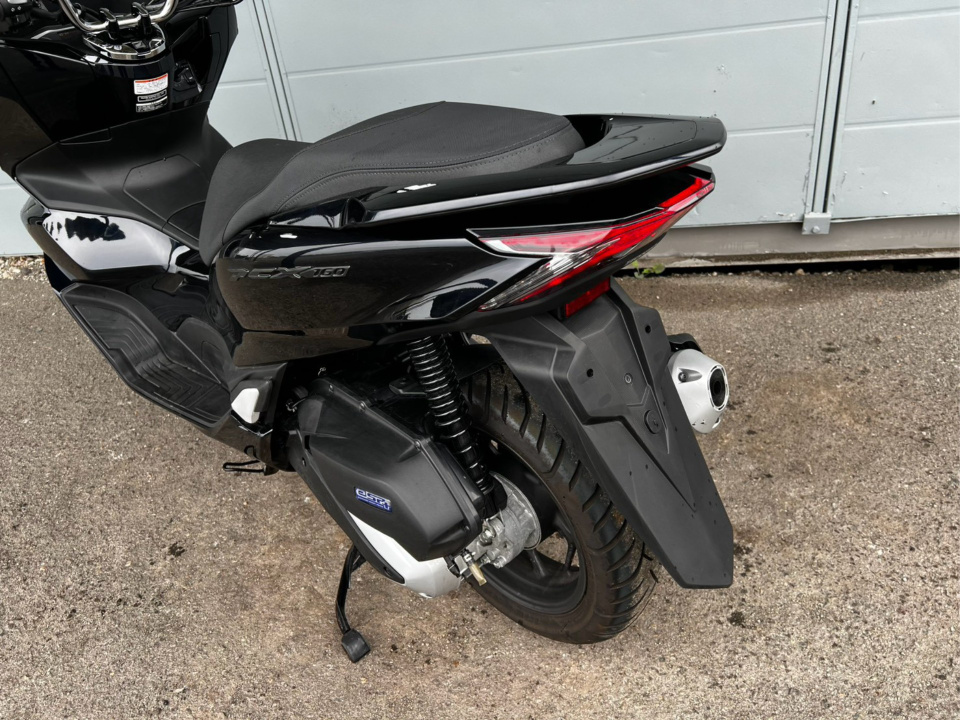 Honda PCX160 — фото 11