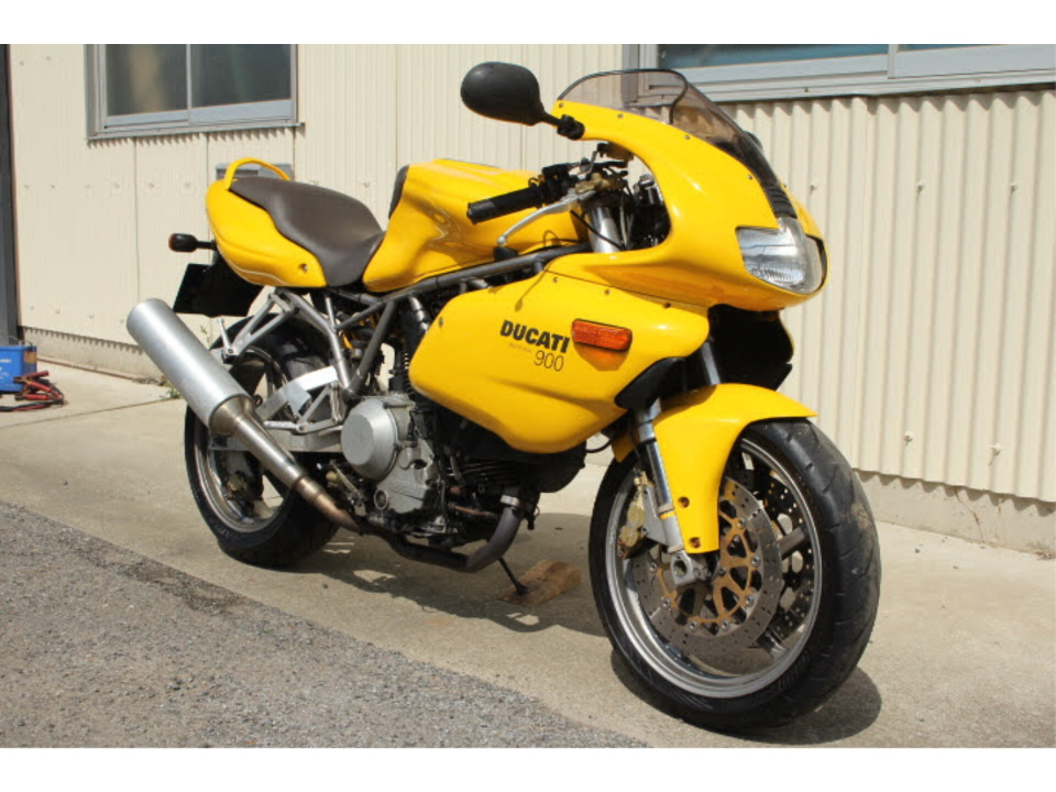 0199] Ducati 900SS - ZDMV100AAYB008314