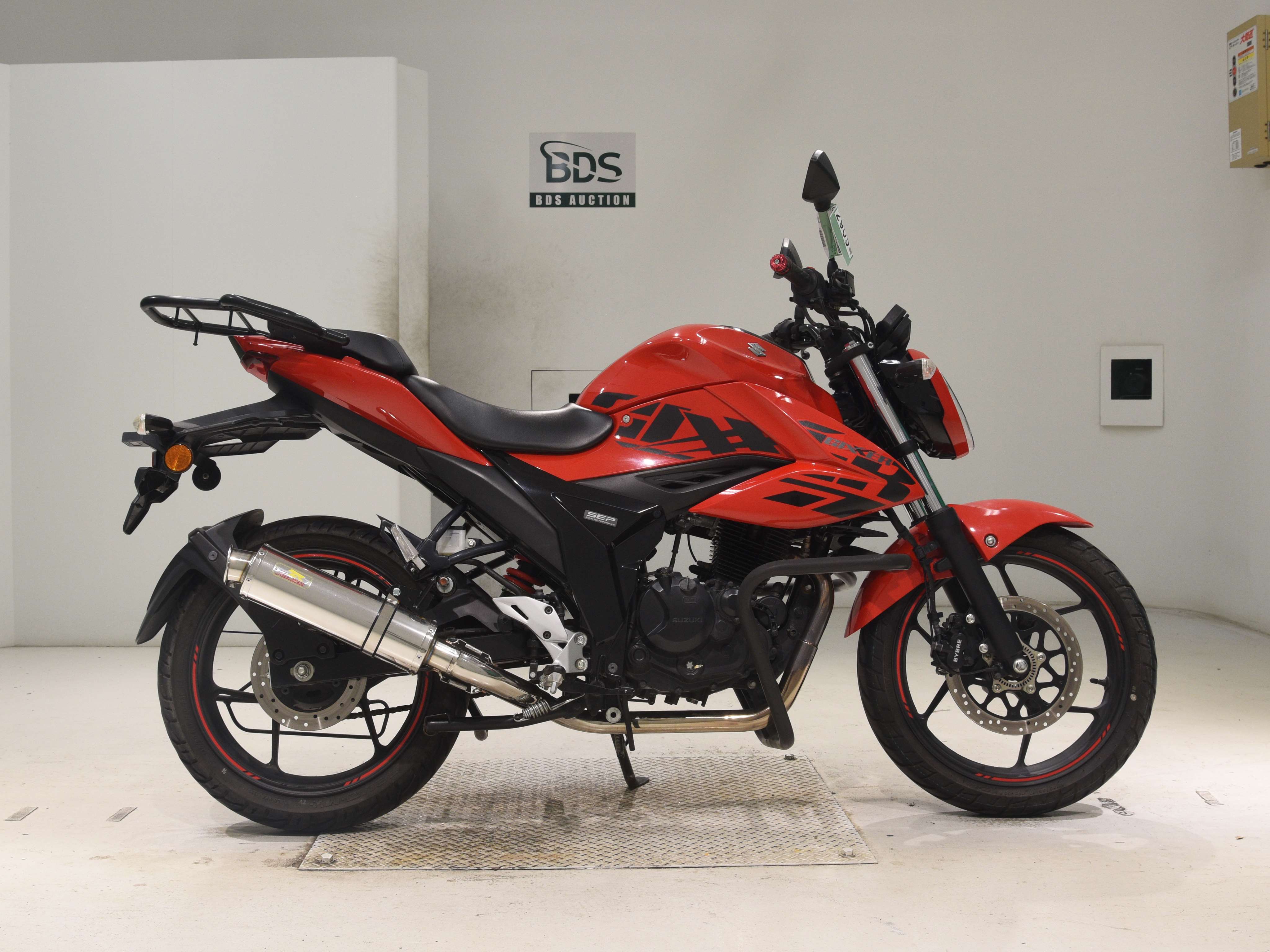 Suzuki GIXXER 150