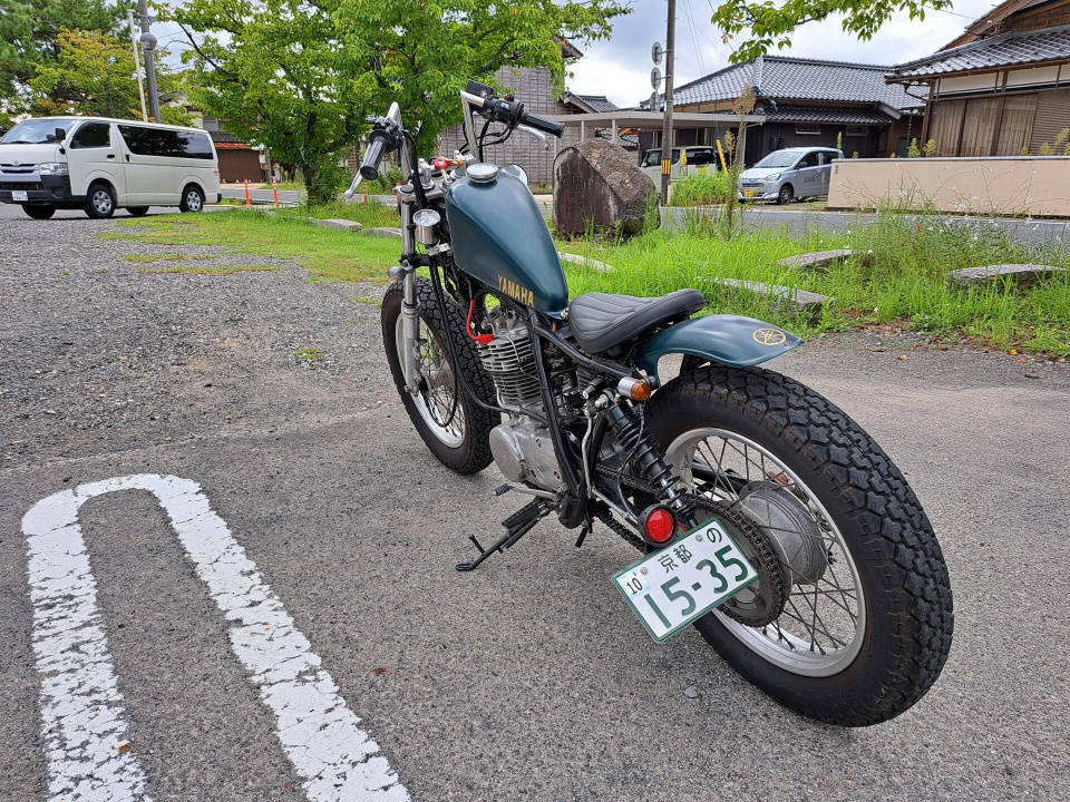 Yamaha SR400 — фото 6